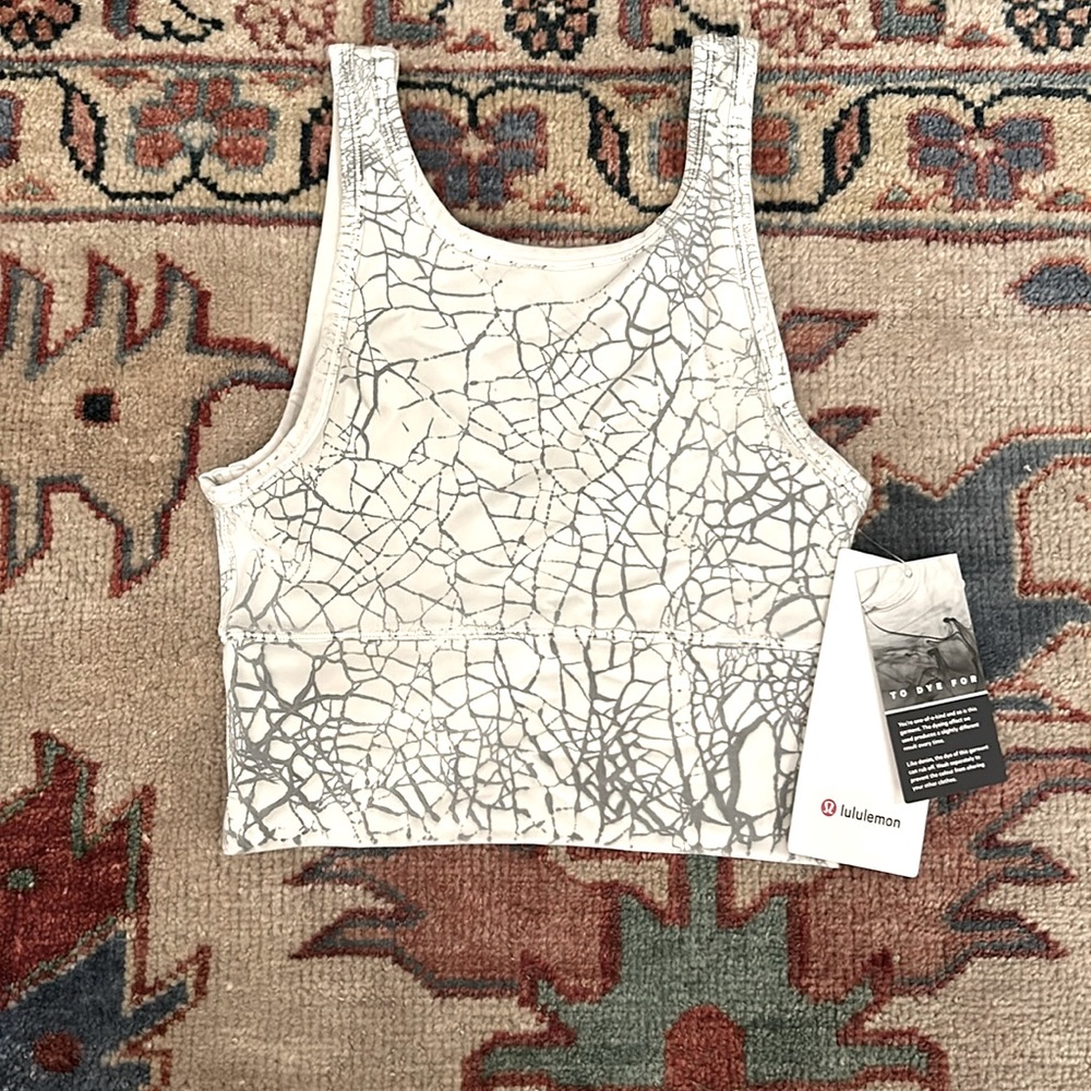 lululemon pattern power pivot tank thread dye